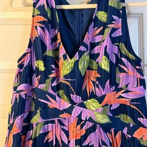 Floral Sleeveless Dress with V-Neck